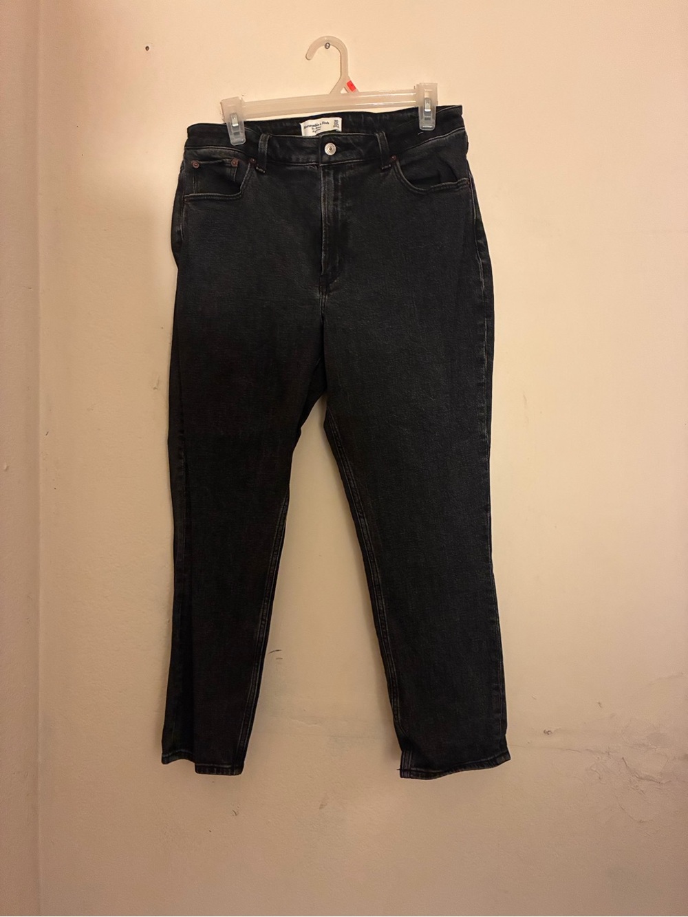 Abercrombie & Fitch High-Rise Black Tapered Jeans